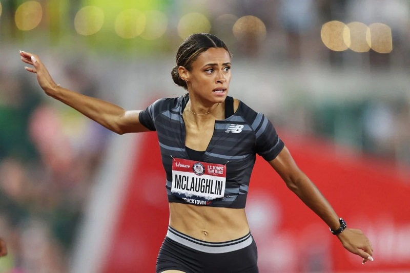 Sydney McLaughlin smashes 400m hurdles world record at U.S. track and